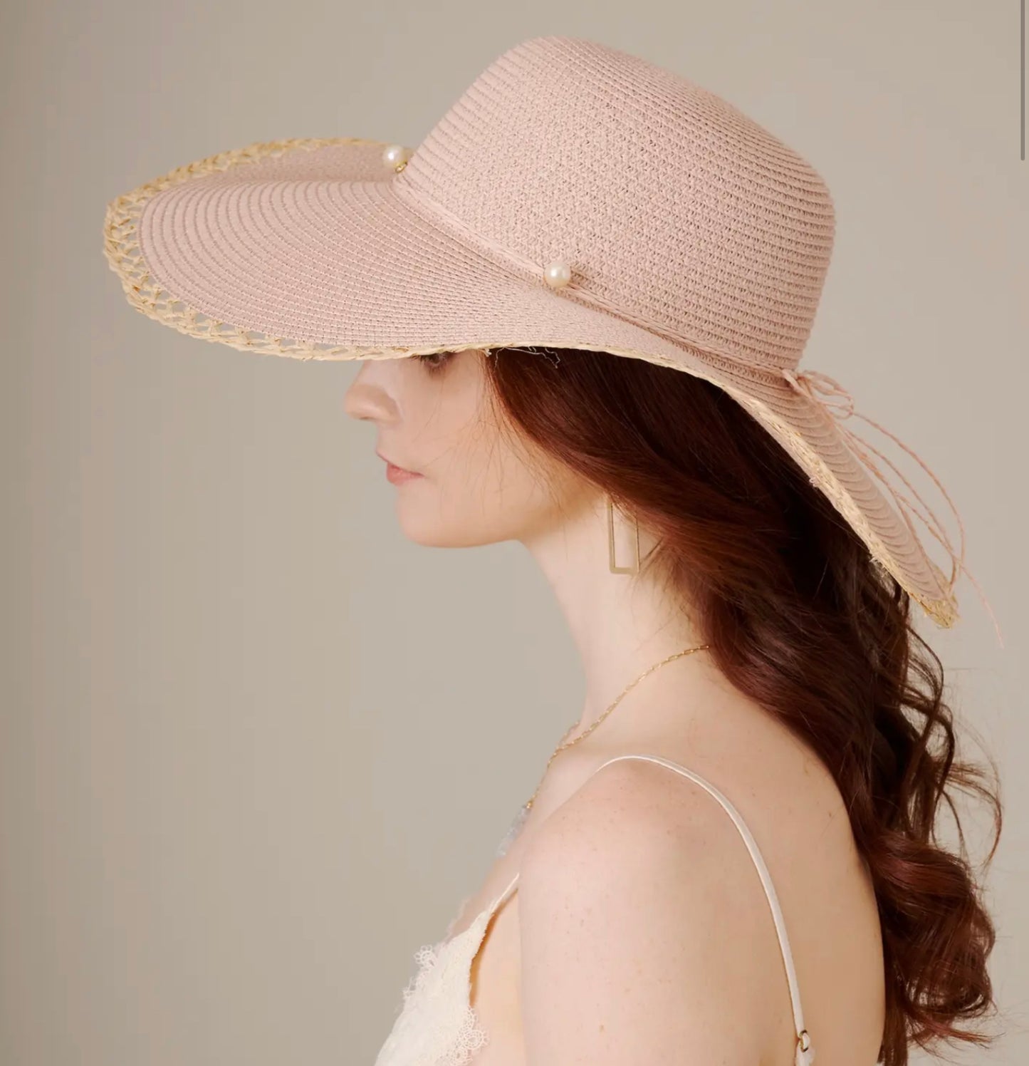 Floppy Straw Sun Hat With Pearl-Hats-PANTIESANDPUMPS.COM