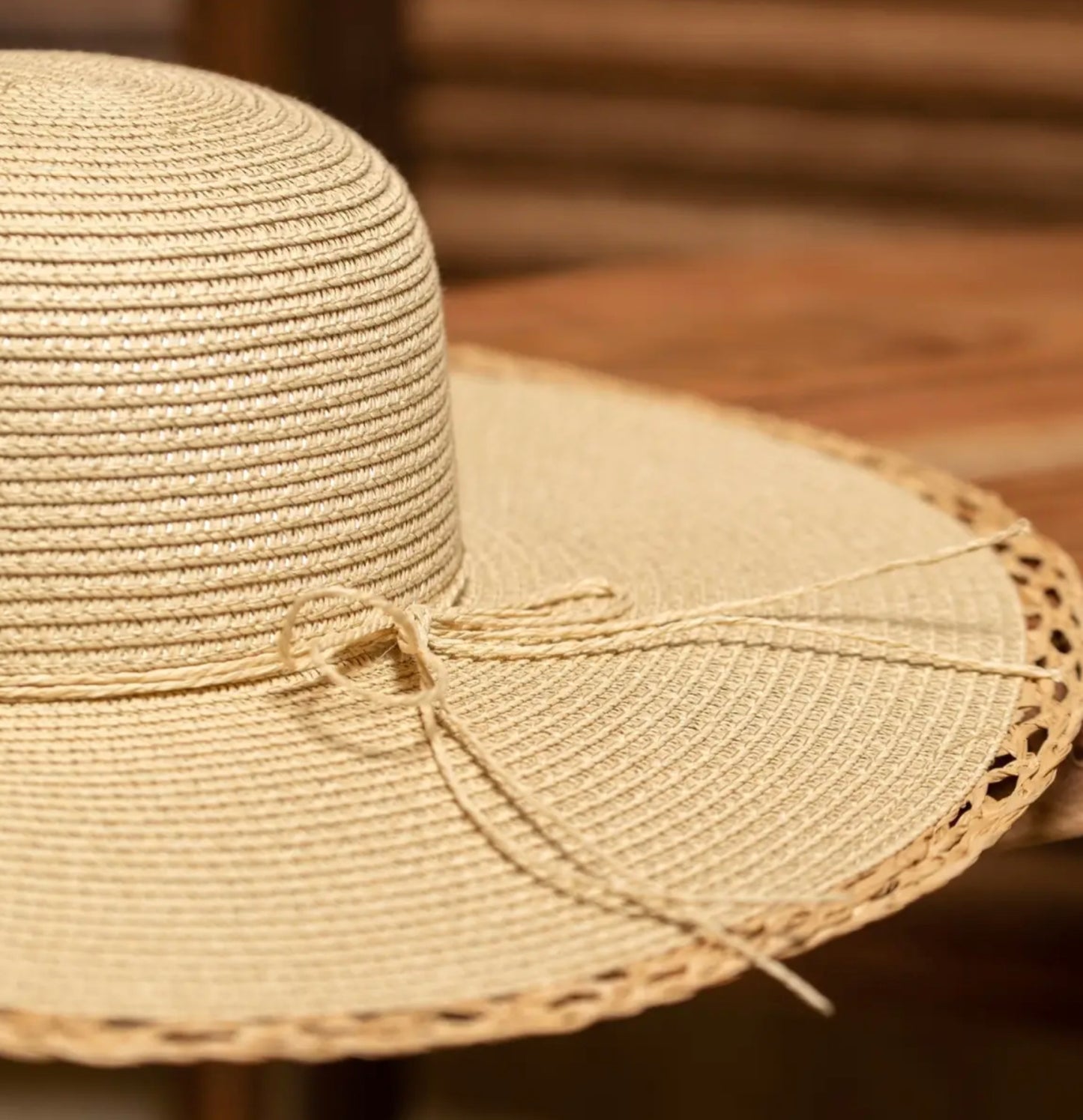 Floppy Straw Sun Hat With Pearl-Hats-PANTIESANDPUMPS.COM