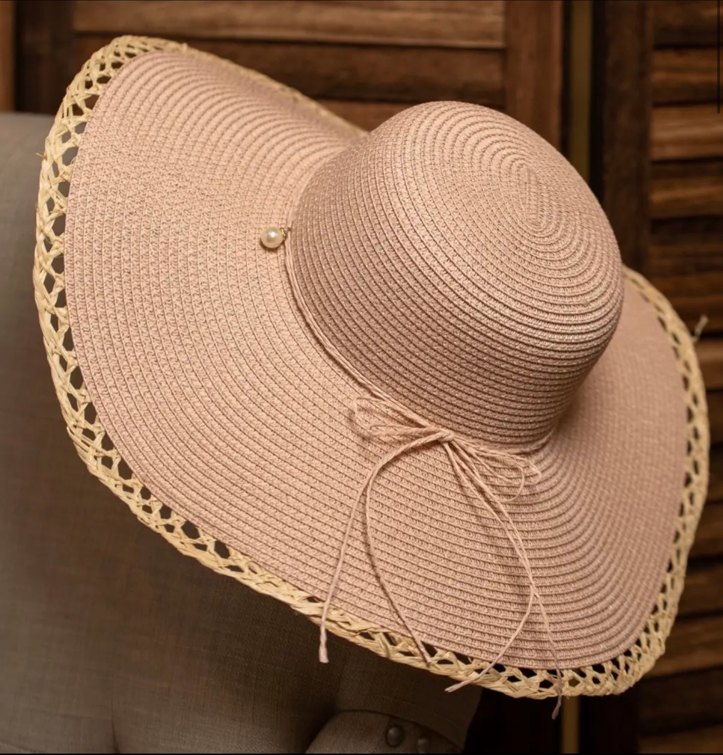 Floppy Straw Sun Hat With Pearl-Hats-PANTIESANDPUMPS.COM