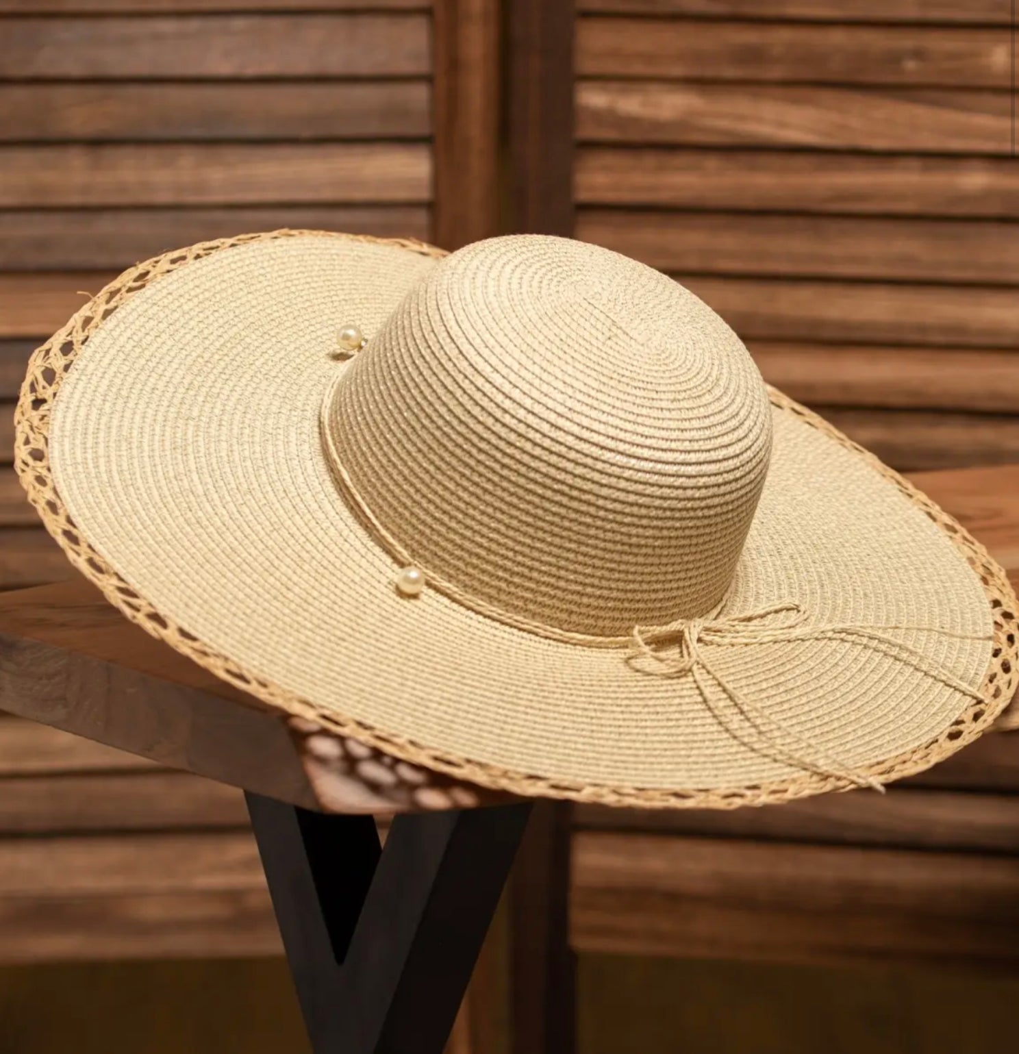 Floppy Straw Sun Hat With Pearl-Hats-PANTIESANDPUMPS.COM